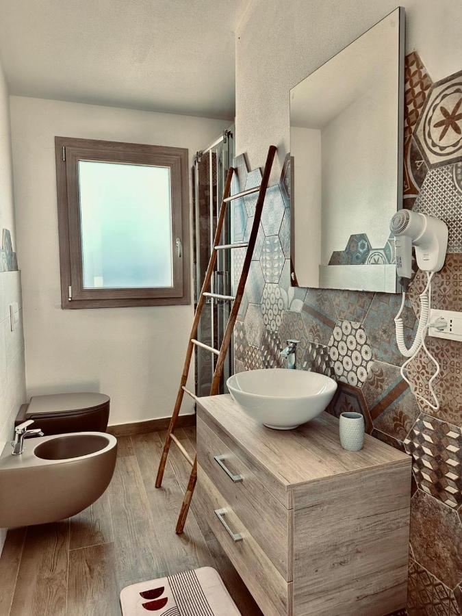 B&B Luchia โอโรเซย ภายนอก รูปภาพ